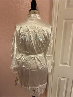 Embroidered 'The Bride' Satin Lace Bridal Robe in White